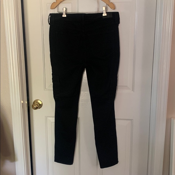 Hollister High Rise Super Skinny Jeans NWT - Picture 2 of 8